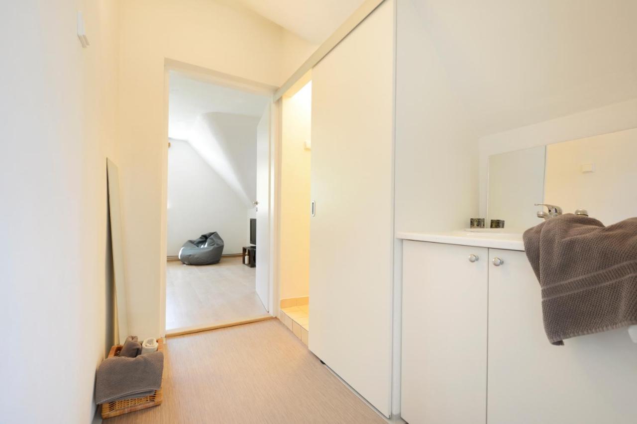 Apartmány Jevany Exterior foto